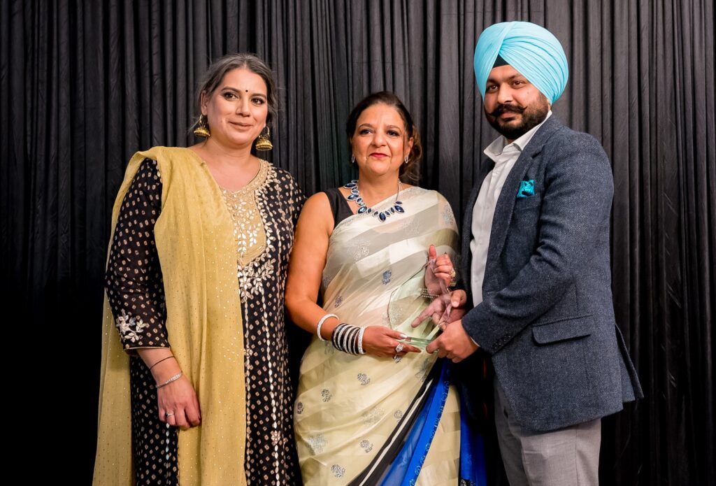 2022 ENTREPRENEUR / SMALL BUSINESS OWNER Winner FAUZIA KANJI​
Thank You to the South Asian Community in Calgary, nominees, sponsors and attendees who support SAIA!